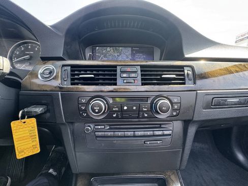 Used 2010 BMW 328i Convertible RWD image 56