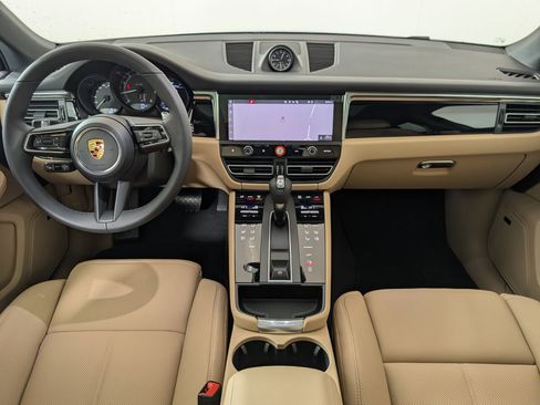 Used 2026 Porsche Macan AWD/4WD image 20