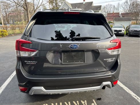 Used 2023 Subaru Forester Touring image 4