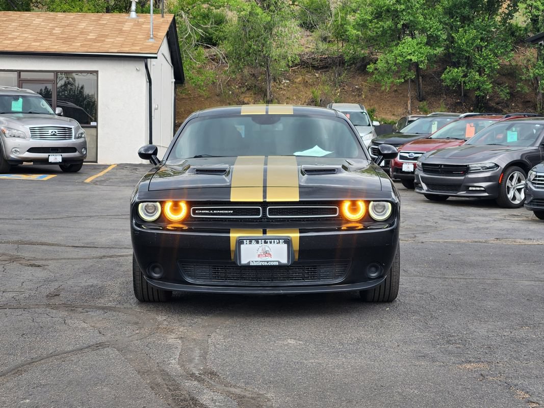 Used 2017 Dodge Challenger SXT w/ Cold Weather Group RWD image 4