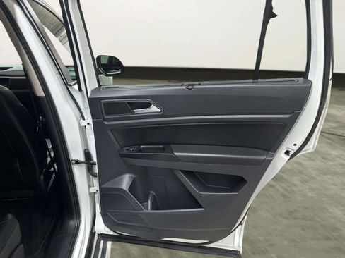 Used 2019 Volkswagen Atlas SEL R-Line AWD/4WD image 19