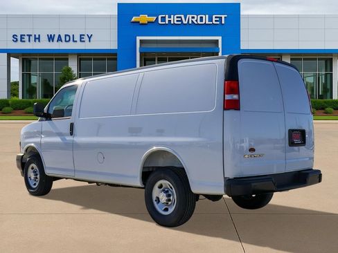New 2025 Chevrolet Express 2500 w/ Driver Convenience Package RWD image 5