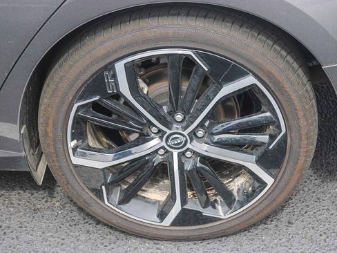 Used 2025 Nissan Altima 2.5 SR image 10