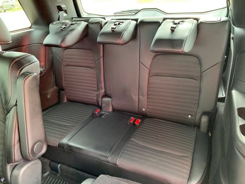 Used 2025 Nissan Pathfinder Rock Creek AWD/4WD image 25