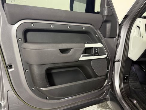 Certified 2023 Land Rover Defender 110 X-Dynamic SE AWD/4WD image 14