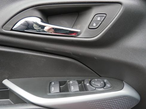 New 2026 Chevrolet Trax LS w/ LS Convenience Package image 16