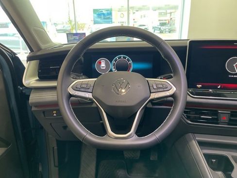 New 2026 Volkswagen Tiguan SE image 13