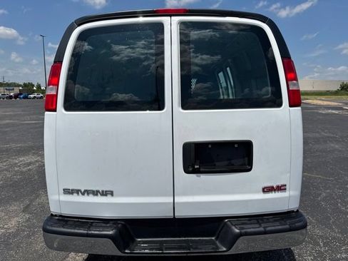 Used 2022 GMC Savana 2500 w/ Driver Convenience Package RWD image 3