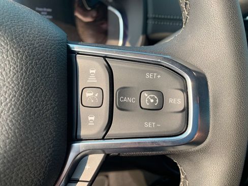 Used 2026 RAM 2500 Laramie AWD/4WD image 21