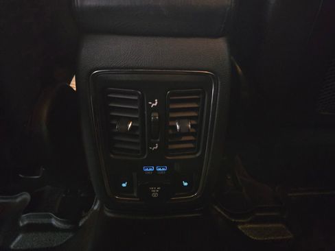 Used 2015 Jeep Grand Cherokee Summit w/ Platinum Series Group image 28