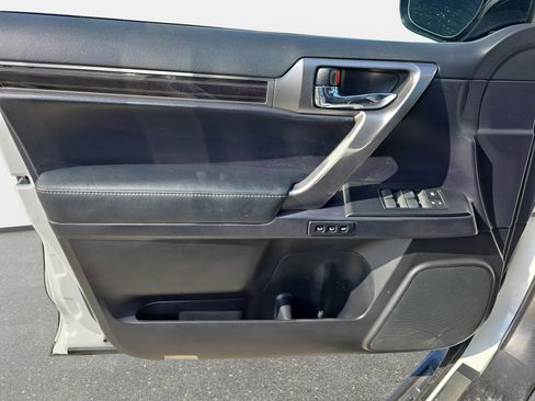 Used 2022 Lexus GX 460 Premium image 25
