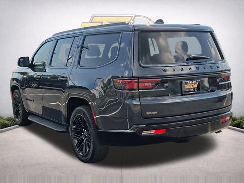 Used 2024 Jeep Wagoneer Series II AWD/4WD image 7