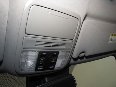 Used 2021 Honda Pilot Special Edition image 8