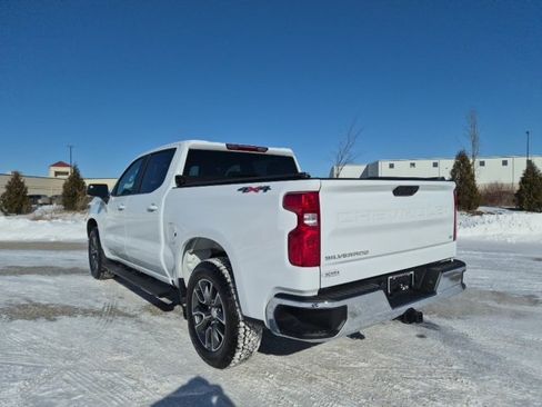 Certified 2025 Chevrolet Silverado 1500 LT image 9