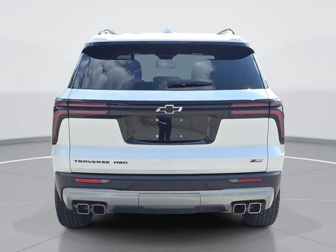 Used 2025 Chevrolet Traverse Z71 w/ Driver Confidence Package AWD/4WD image 5