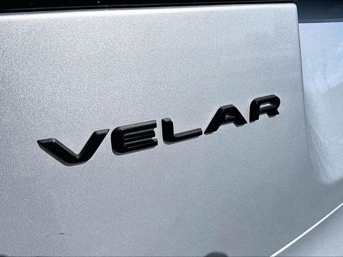 Used 2025 Land Rover Range Rover Velar Dynamic SE image 32