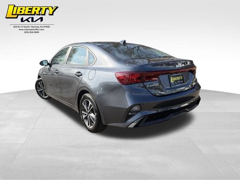 Used 2023 Kia Forte LXS image 5