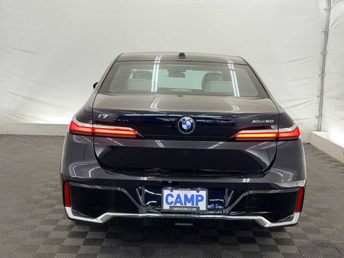 Used 2024 BMW i7 xDrive60 image 5