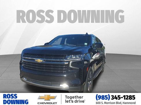 Used 2022 Chevrolet Suburban LT image 1