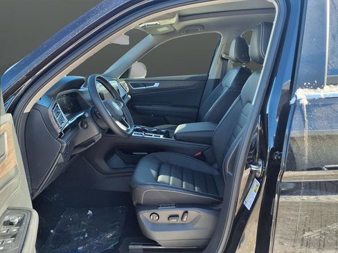 New 2026 Volkswagen Atlas SEL image 7