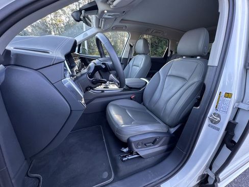 Used 2025 Audi Q7 3.0T Premium Plus image 13