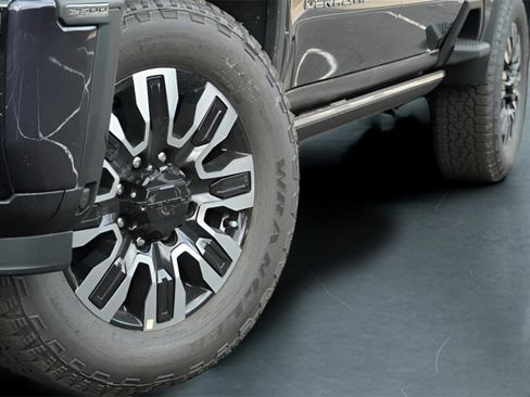 New 2026 GMC Sierra 2500 Denali Ultimate w/ Max Trailering Package image 3