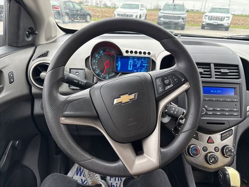 Used 2016 Chevrolet Sonic LS FWD image 29