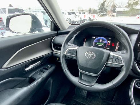 Used 2024 Toyota Grand Highlander XLE image 35