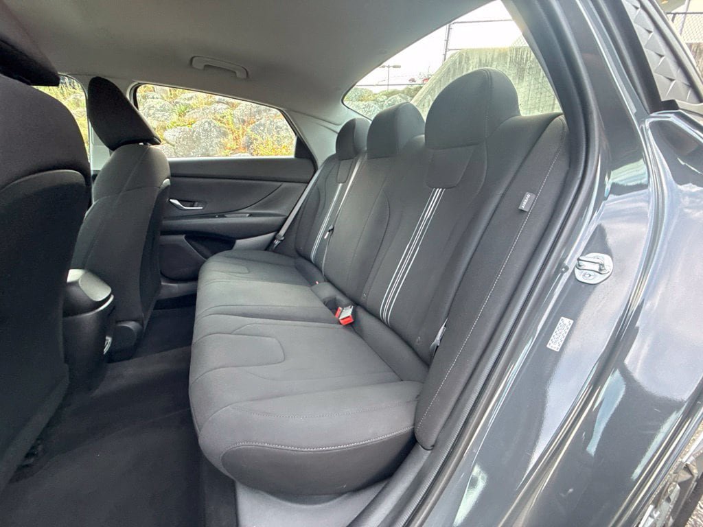 Used 2024 Hyundai Elantra SEL FWD image 20