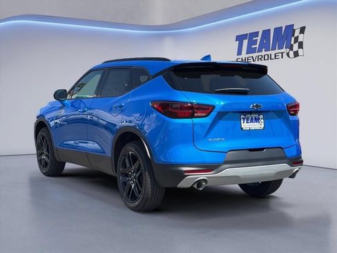 New 2026 Chevrolet Blazer LT w/ Convenience Package FWD image 4