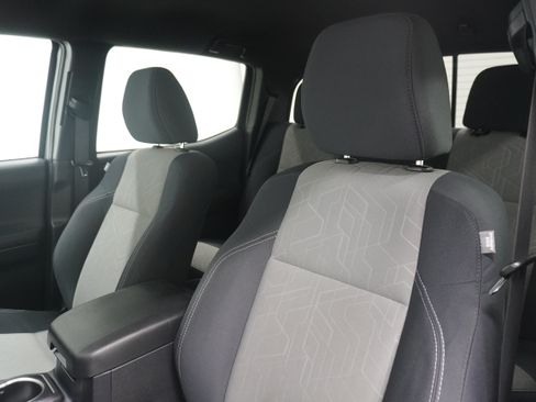 Used 2021 Toyota Tacoma TRD Sport RWD image 9