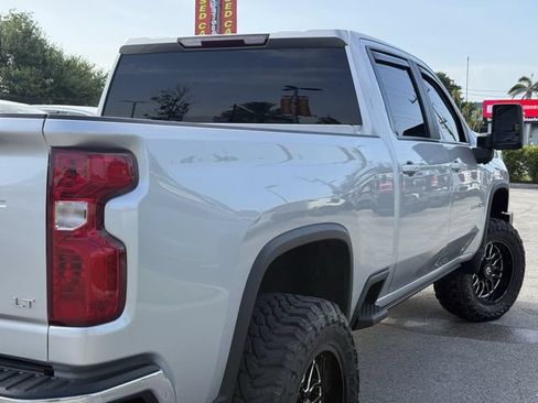 Used 2021 Chevrolet Silverado 2500 LT w/ Convenience Package AWD/4WD image 7