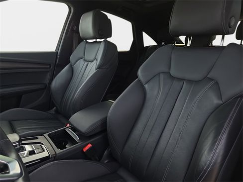 Used 2022 Audi Q5 2.0T Premium Plus image 18