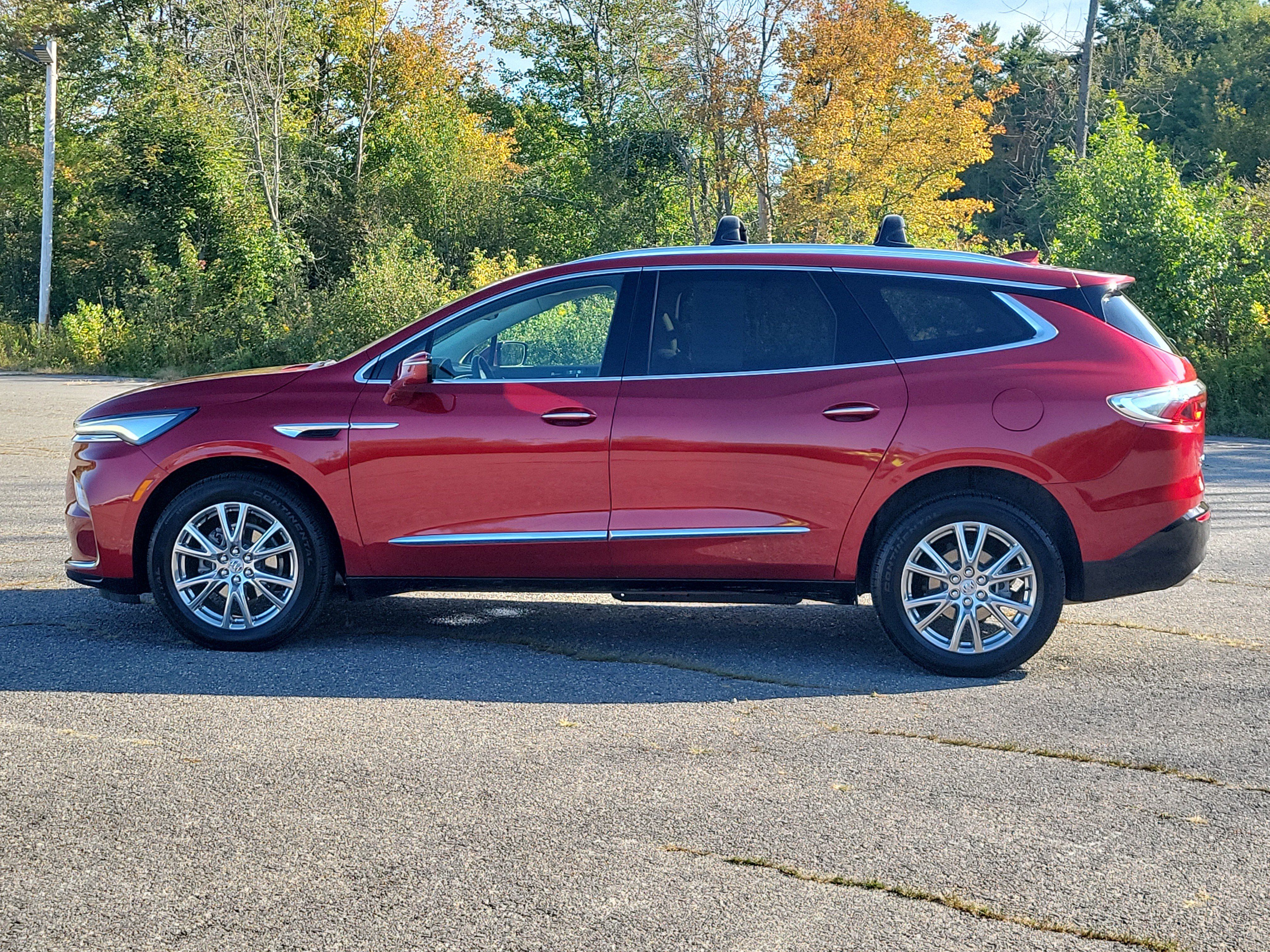 Used 2023 Buick Enclave Premium w/ Experience Buick Package AWD/4WD image 8