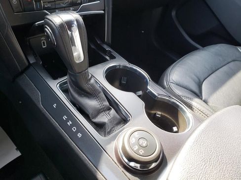 Used 2018 Ford Explorer XLT w/ Equipment Group 202A image 32