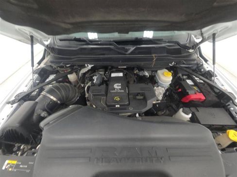 Used 2023 RAM 2500 Laramie AWD/4WD image 12