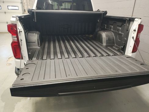 Used 2023 Chevrolet Silverado 1500 LT Trail Boss image 21