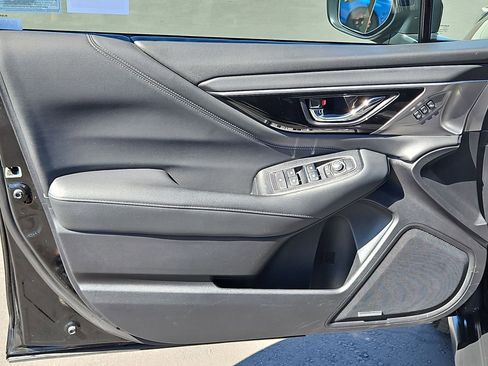 Used 2020 Subaru Outback Limited image 14