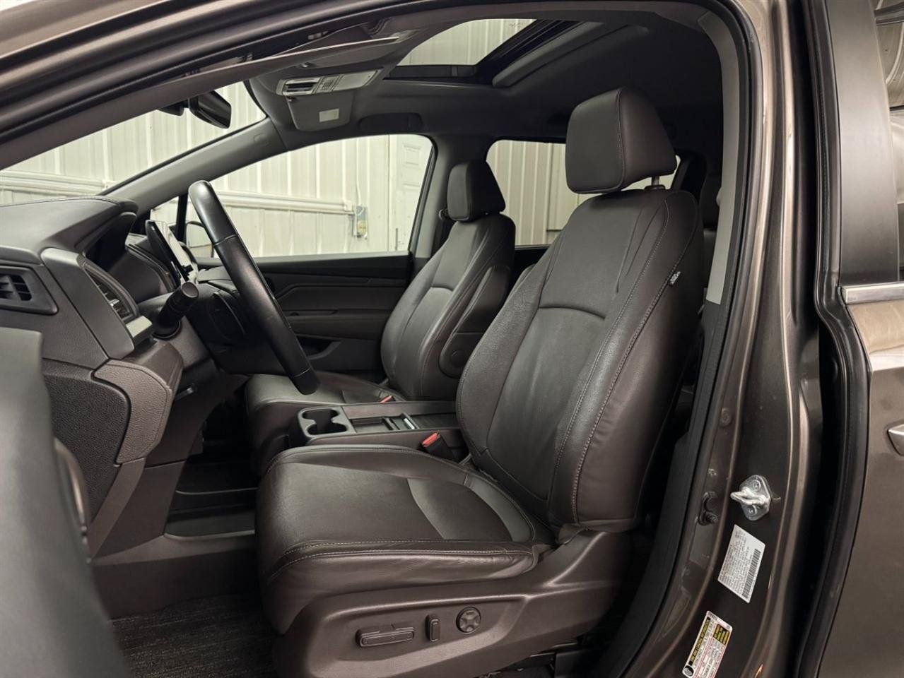 Used 2022 Honda Odyssey EX-L image 7