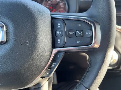 Used 2025 RAM 1500 Laramie AWD/4WD image 22
