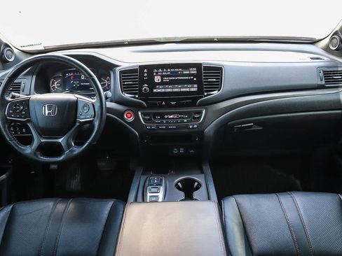 Used 2024 Honda Passport TrailSport image 16