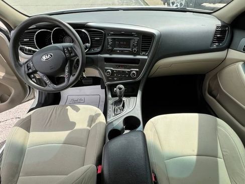 Used 2013 Kia Optima LX w/ Convenience Plus Pkg FWD image 2