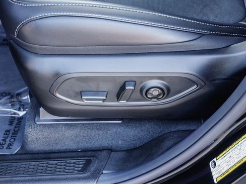 New 2025 Jeep Grand Cherokee Altitude image 23