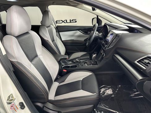 Used 2019 Subaru Crosstrek 2.0i Limited w/ Moonroof Package w/Navigation image 21