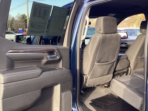 Used 2022 Chevrolet Silverado 1500 LT image 34