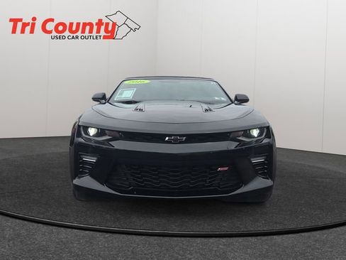 Used 2016 Chevrolet Camaro SS RWD image 2