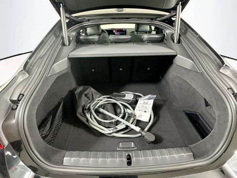 Used 2024 BMW i4 eDrive35 w/ Convenience Package image 29