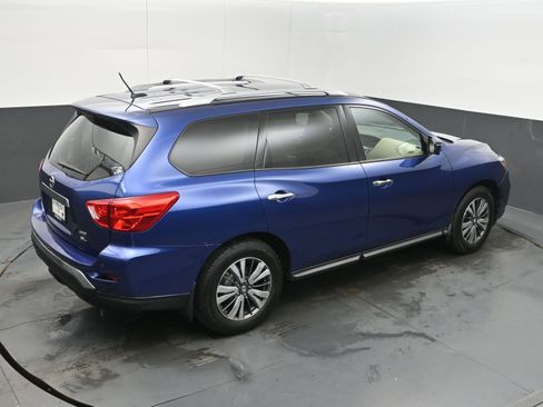 Used 2018 Nissan Pathfinder SL image 35