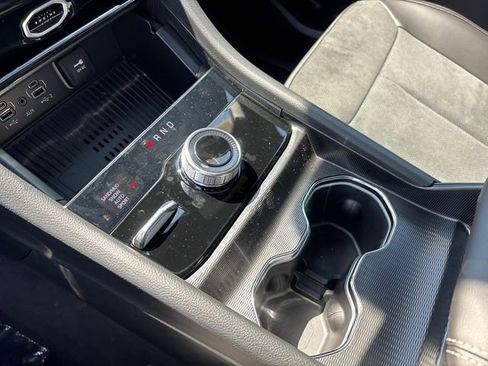 New 2026 Jeep Grand Cherokee Altitude AWD/4WD image 25