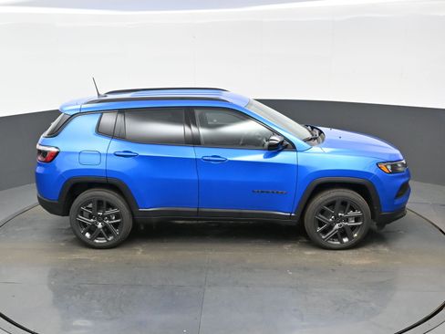 New 2026 Jeep Compass Latitude AWD/4WD image 26